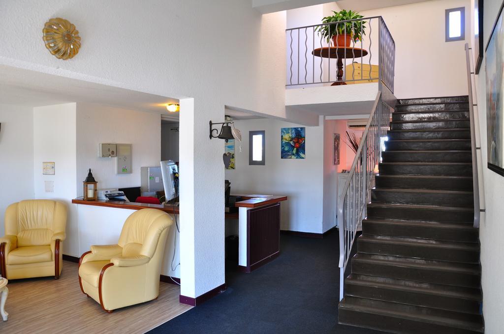 Le Provence Hotel Manosque Exterior photo